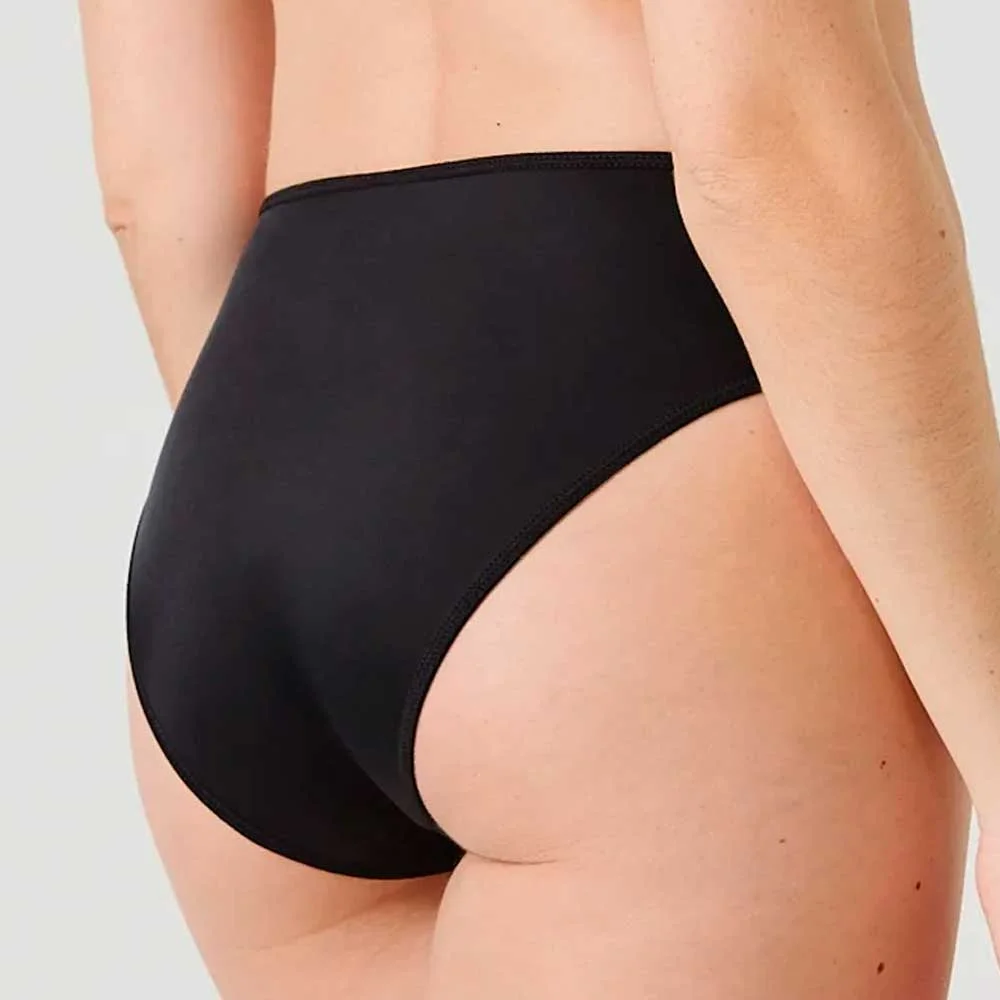 Alternative view of TIRO CORTO LYCRA