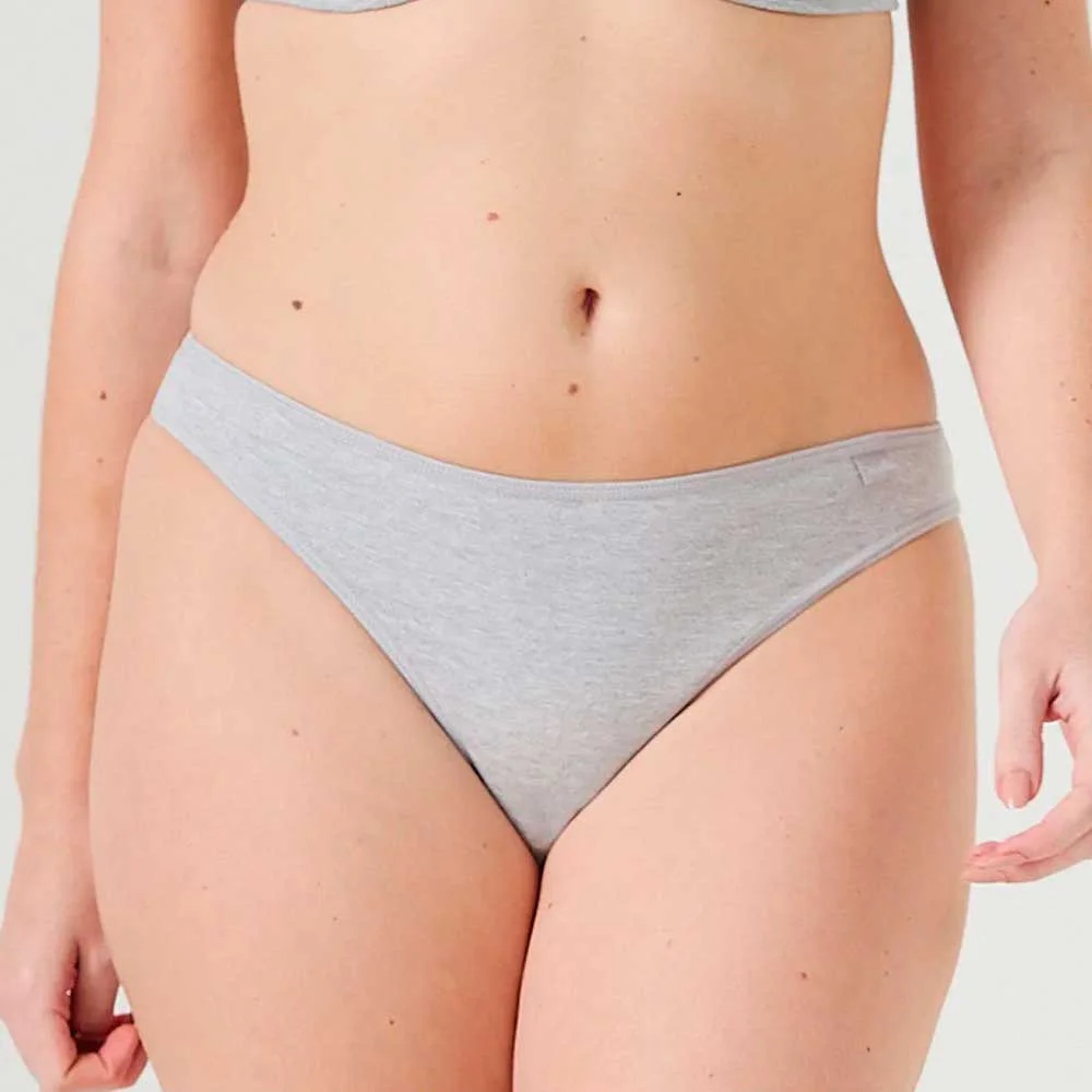 Alternative view of colaless alg/lycra